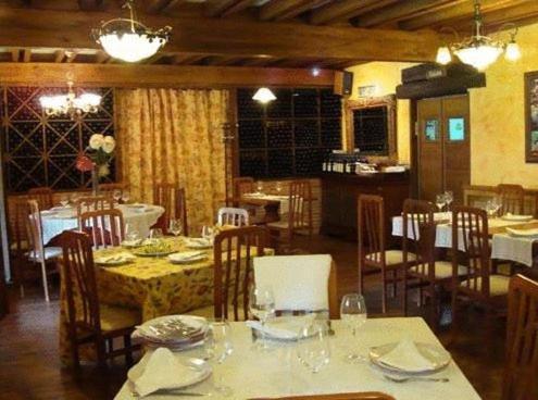 Posada Restaurante Prada A Tope Treceño Eksteriør bilde